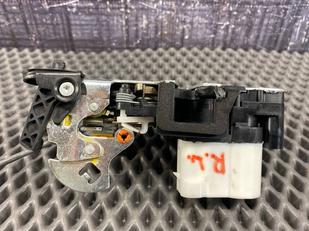 Замок двери, 2620 рублей, Красноярск