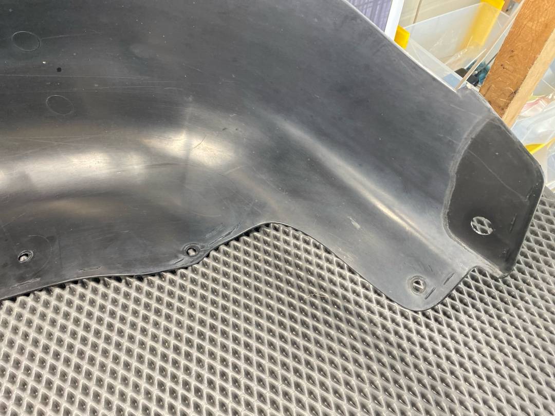 Подкрылок, 920 рублей, Красноярск