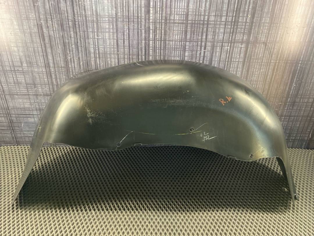 Подкрылок, 920 рублей, Красноярск