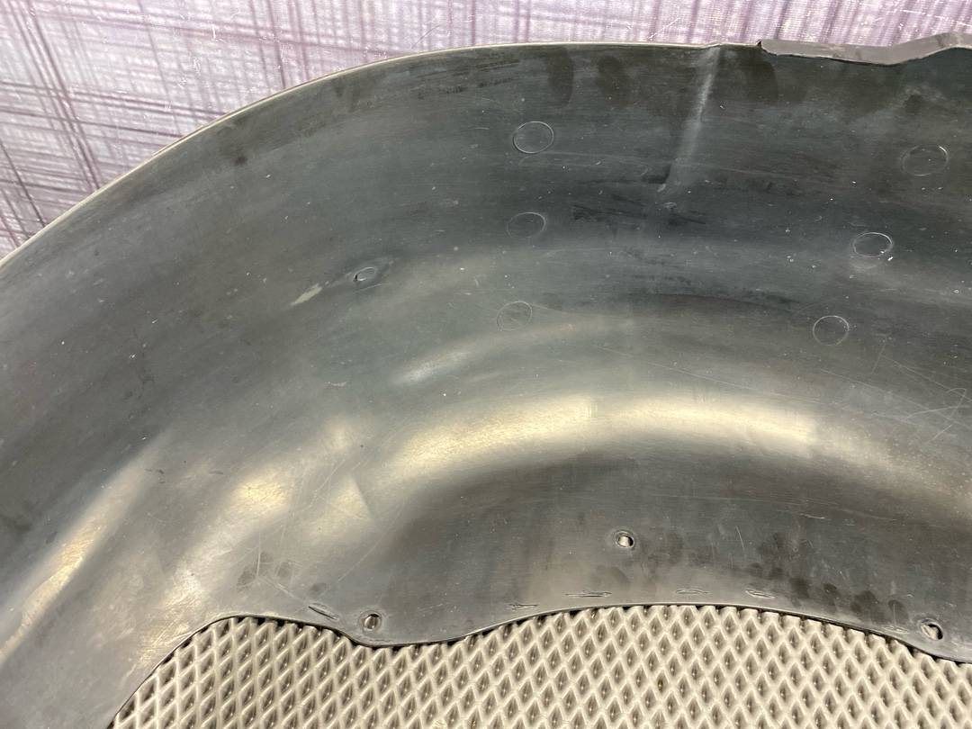 Подкрылок, 920 рублей, Красноярск