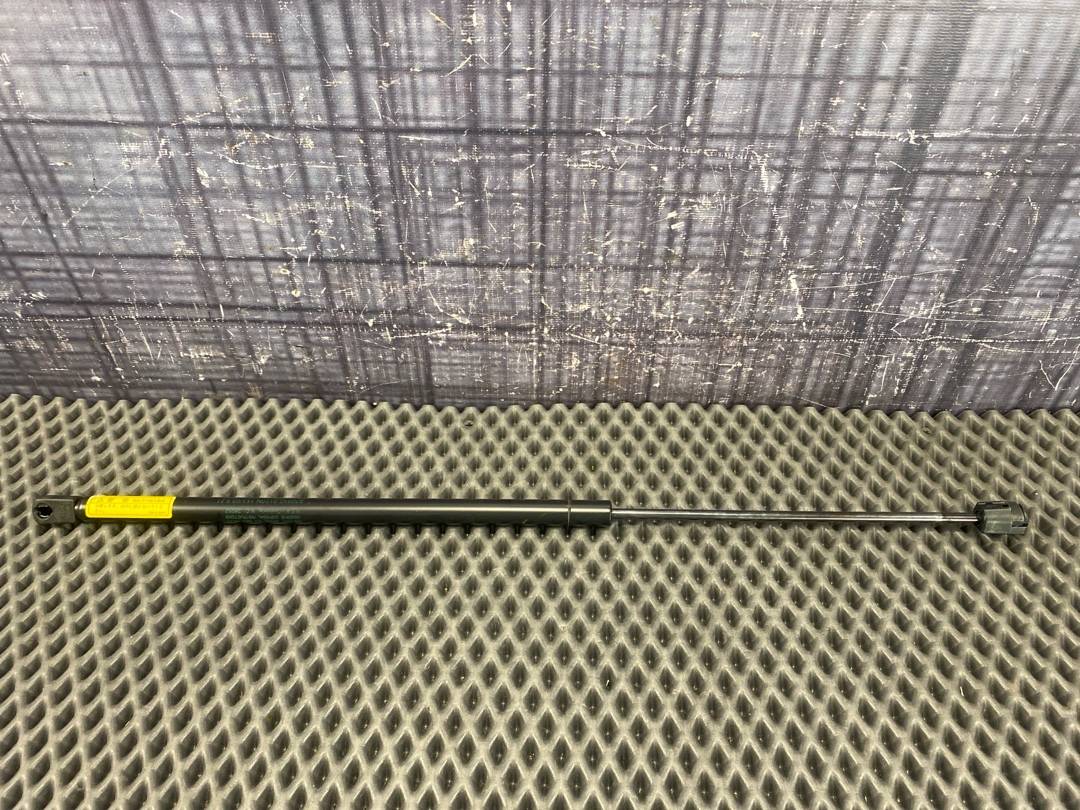 Амортизатор багажника, 2110 рублей, Красноярск