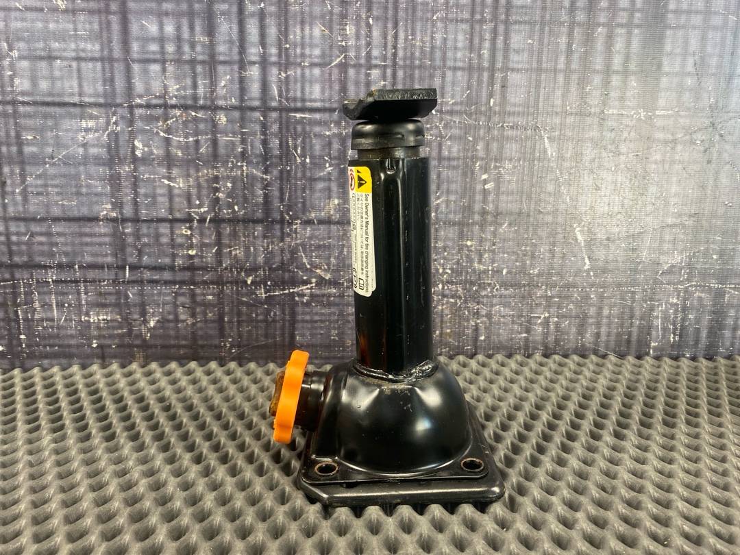 Домкрат, 7940 рублей, Красноярск