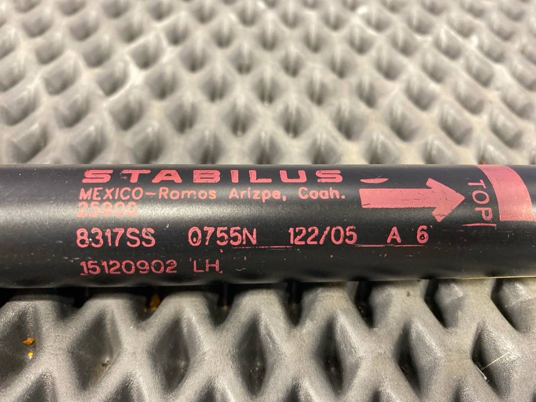 Амортизатор багажника, 2840 рублей, Красноярск