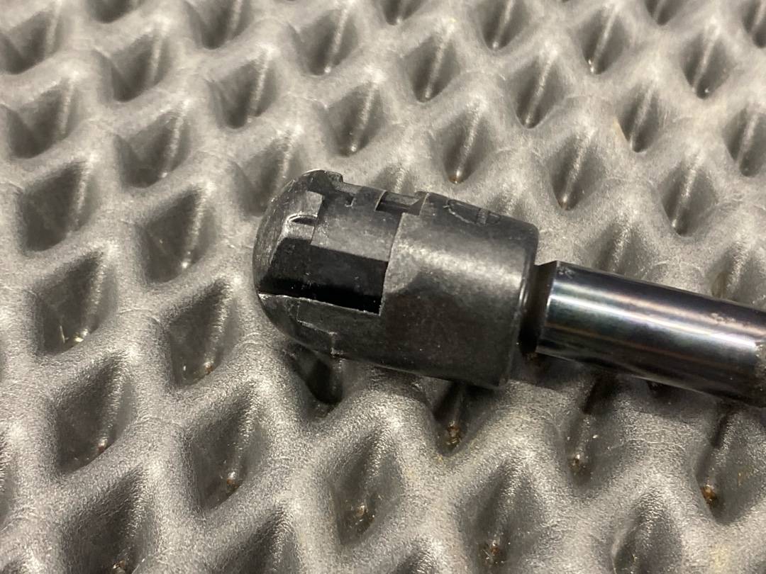 Амортизатор багажника, 2840 рублей, Красноярск