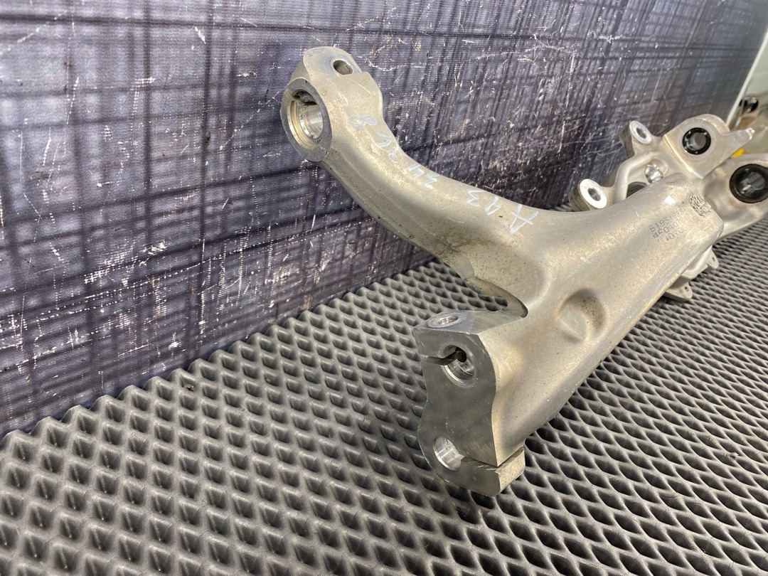 Поворотный кулак, 6980 рублей, Красноярск