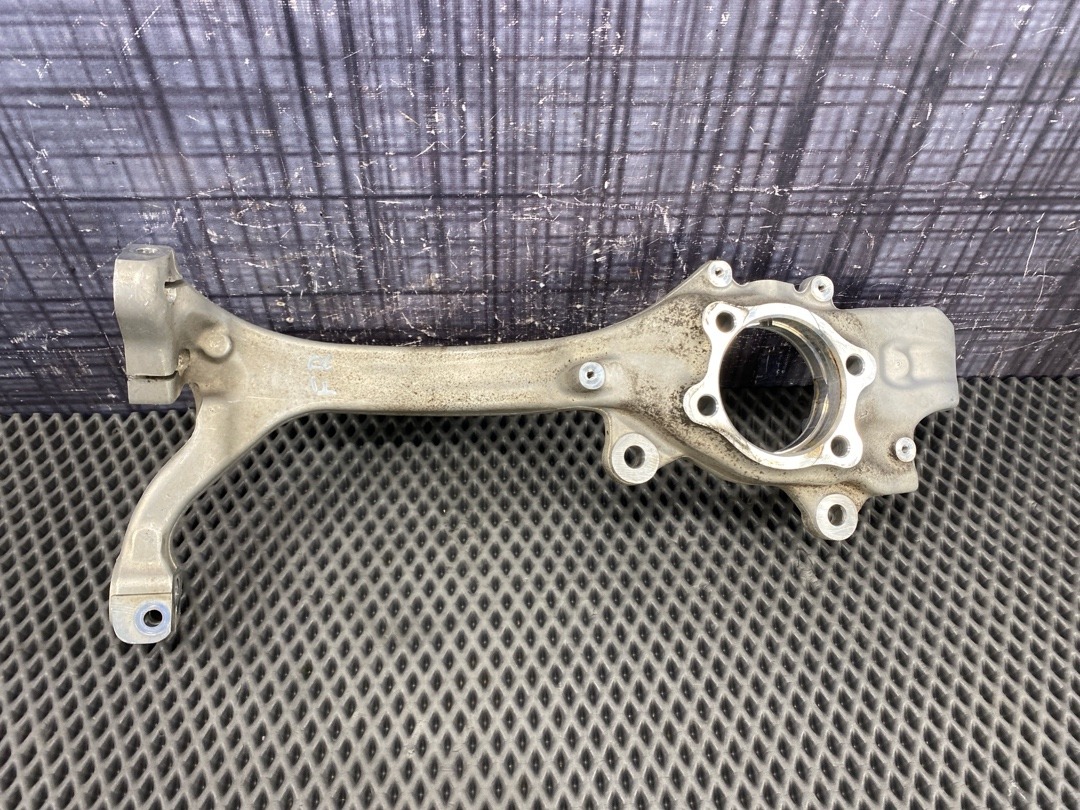 Поворотный кулак, 6980 рублей, Красноярск