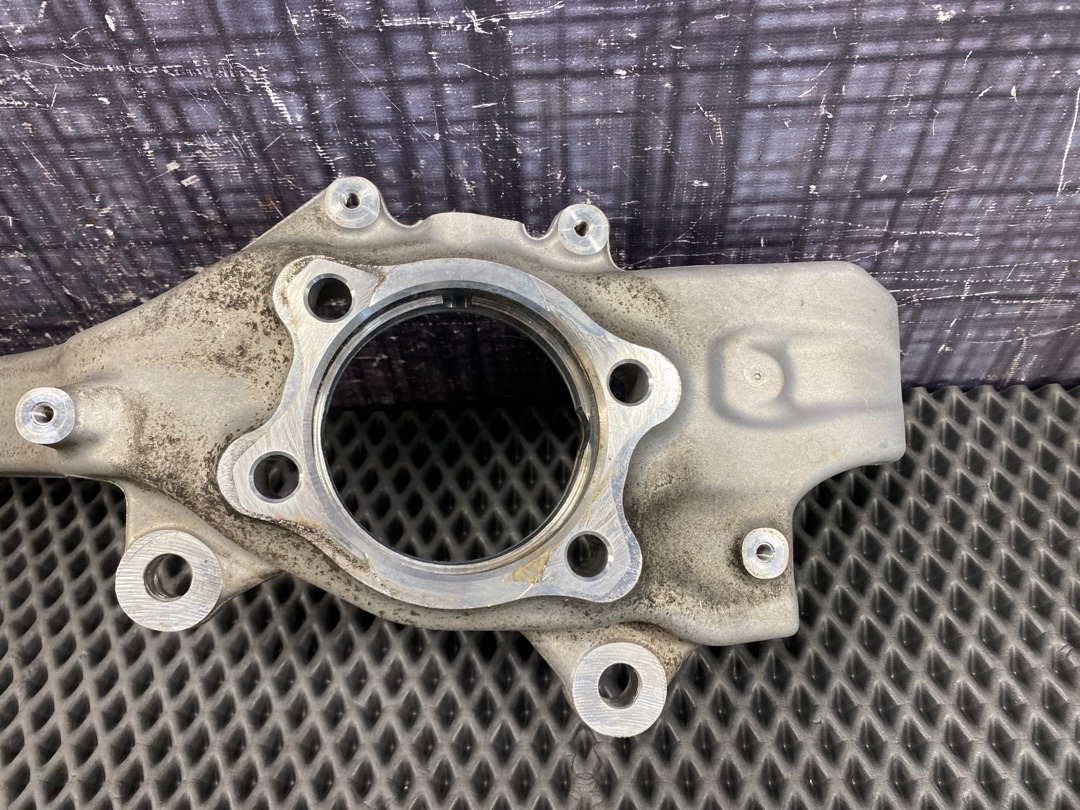 Поворотный кулак, 6980 рублей, Красноярск