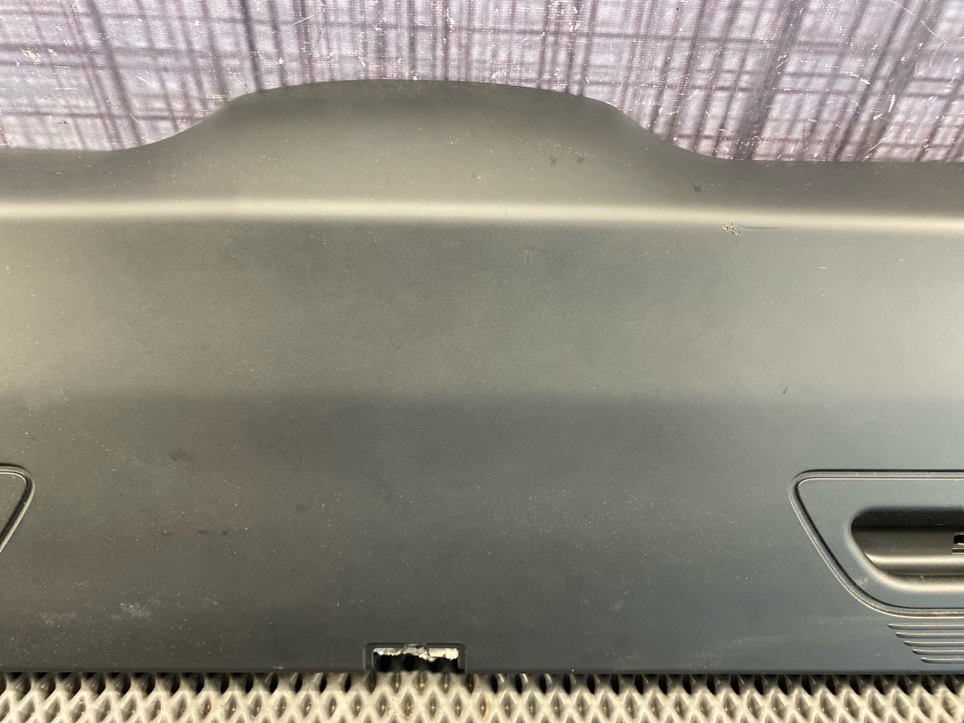 Пластик крышки багажника, 1870 рублей, Красноярск