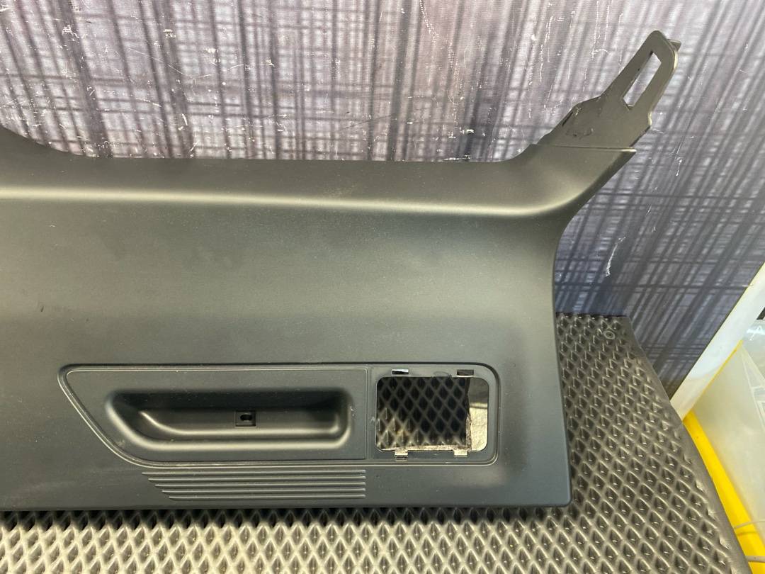 Пластик крышки багажника, 1870 рублей, Красноярск