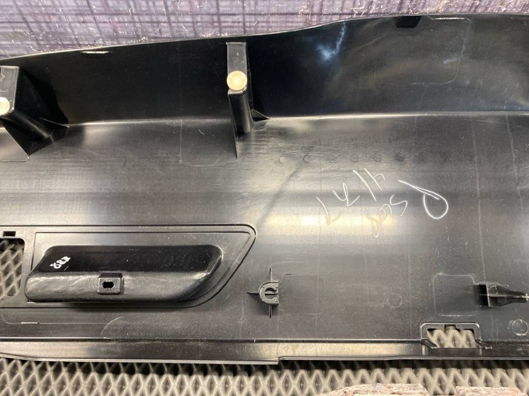 Пластик крышки багажника, 1870 рублей, Красноярск