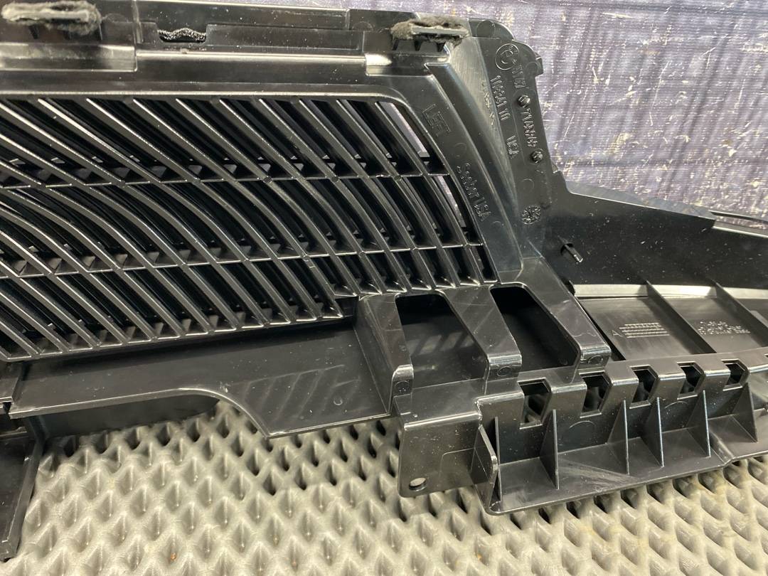 Пластик багажника, 1080 рублей, Красноярск