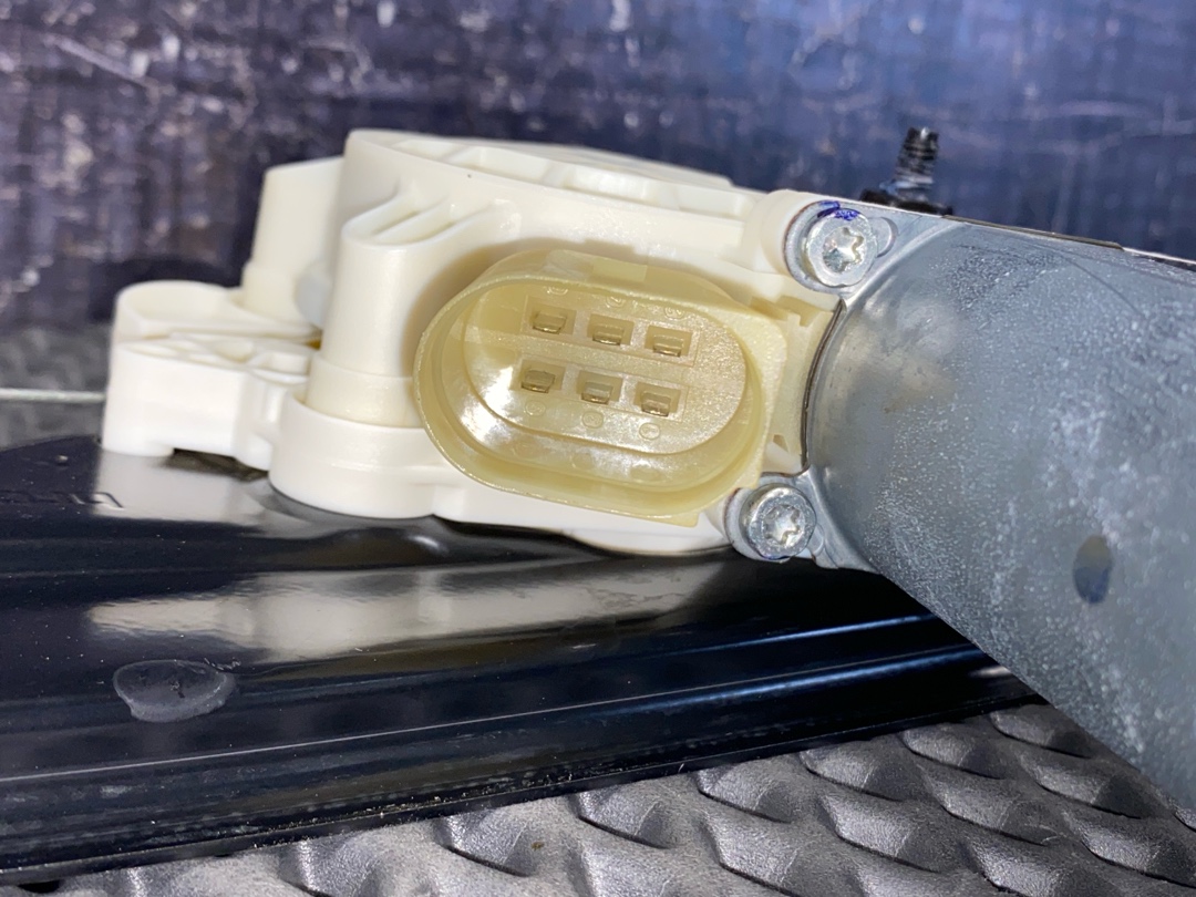 Стеклоподъемник, 2520 рублей, Красноярск