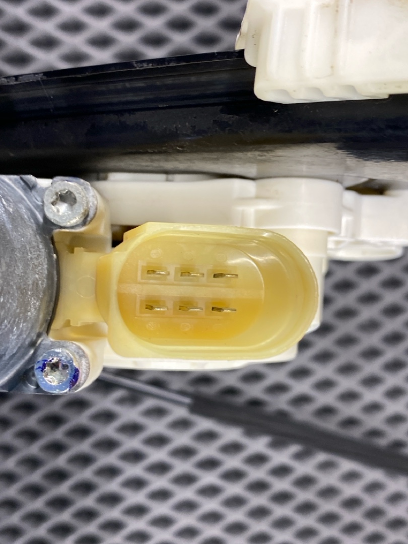 Стеклоподъемник, 2520 рублей, Красноярск