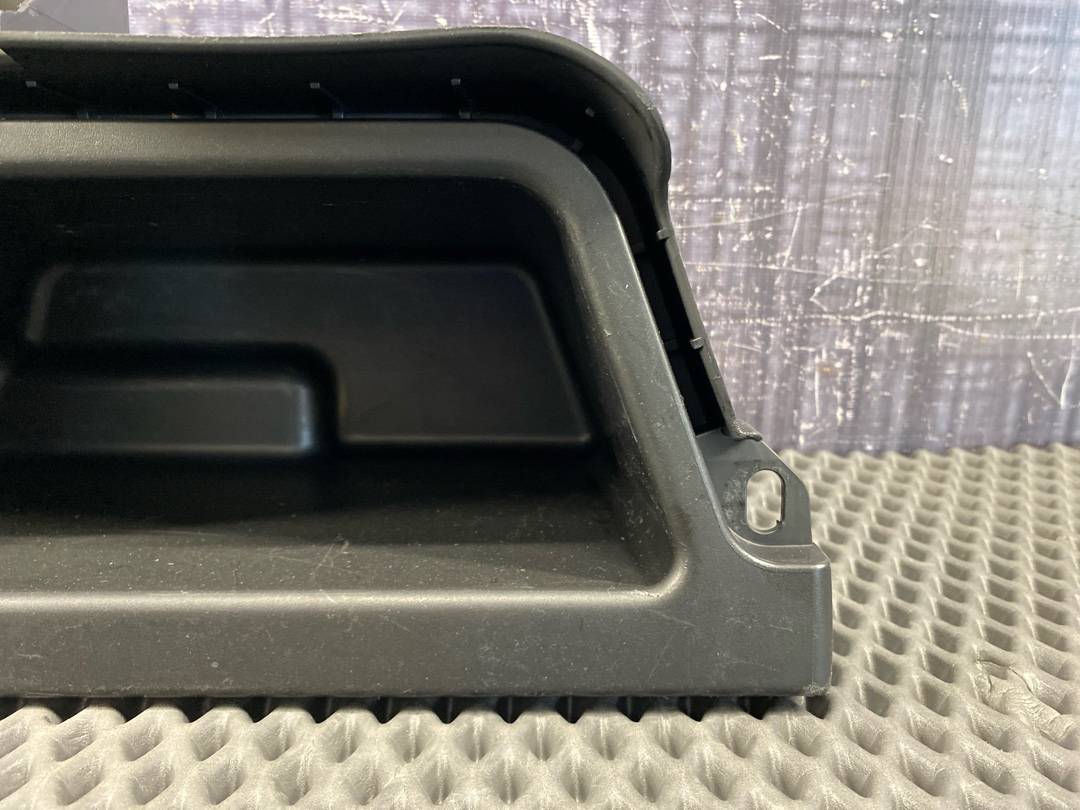 Пластик багажника, 840 рублей, Красноярск