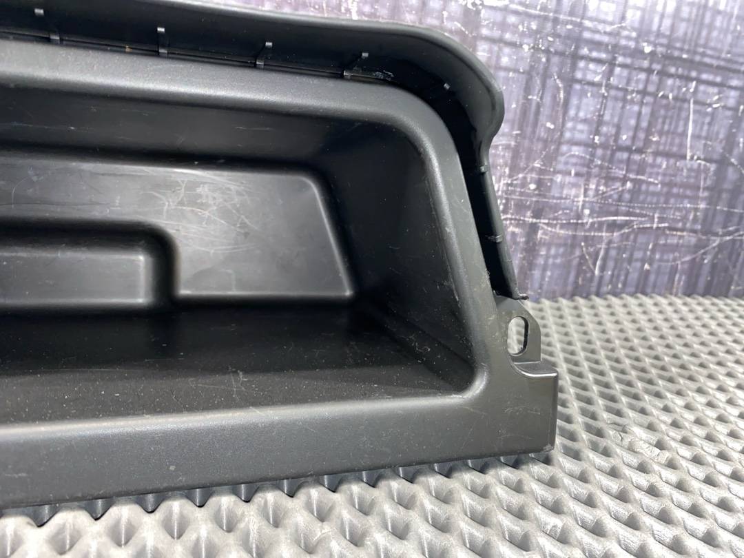 Пластик багажника, 840 рублей, Красноярск