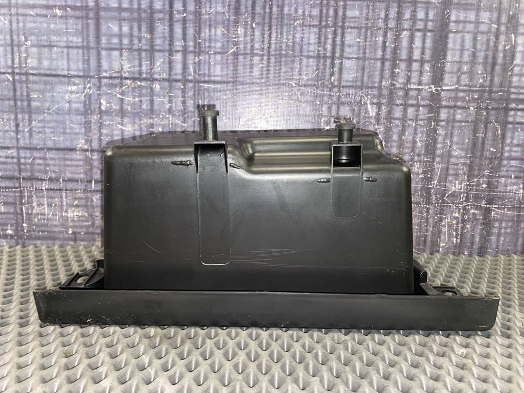 Пластик багажника, 840 рублей, Красноярск