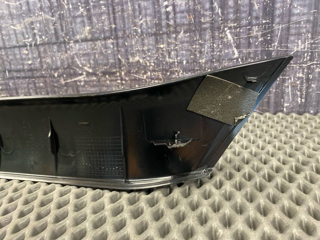 Пластик крышки багажника, 540 рублей, Красноярск