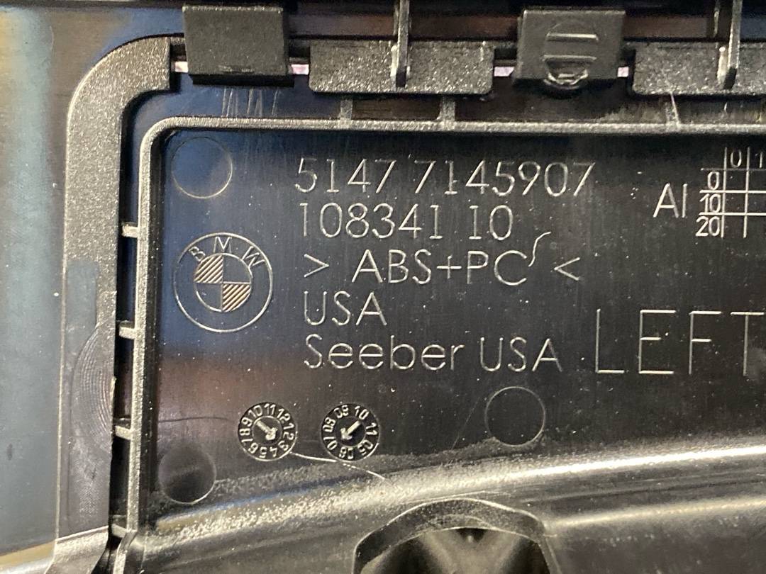 Пластик багажника, 520 рублей, Красноярск