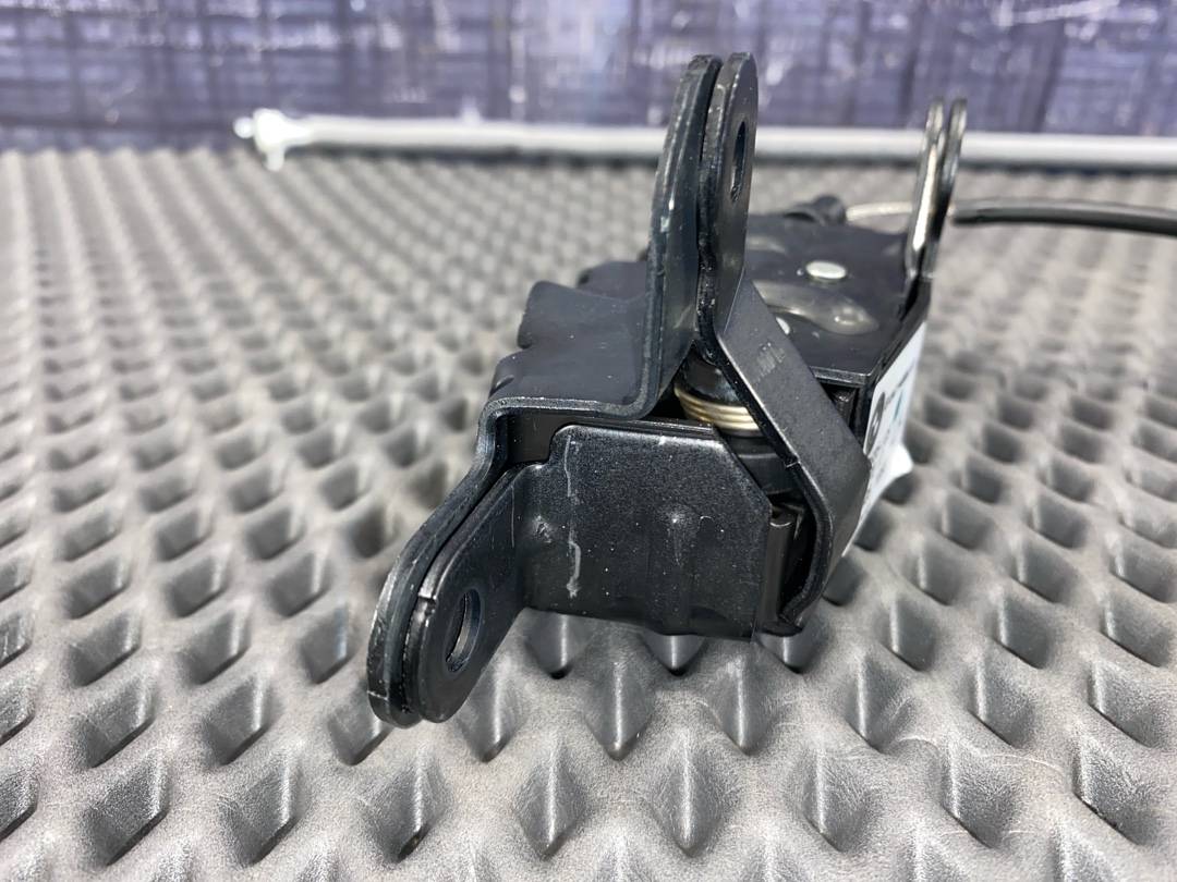 Замок багажника, 1050 рублей, Красноярск