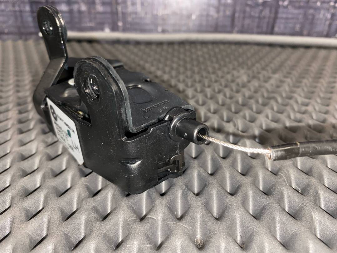 Замок багажника, 1050 рублей, Красноярск