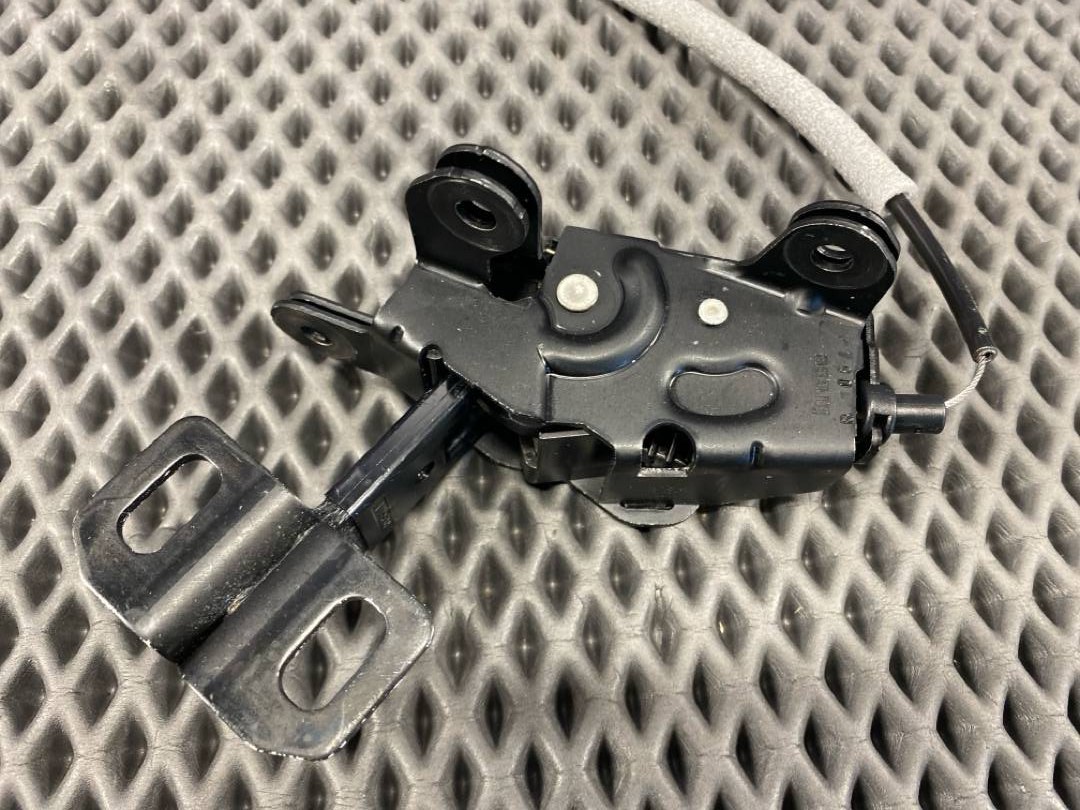 Замок багажника, 1050 рублей, Красноярск