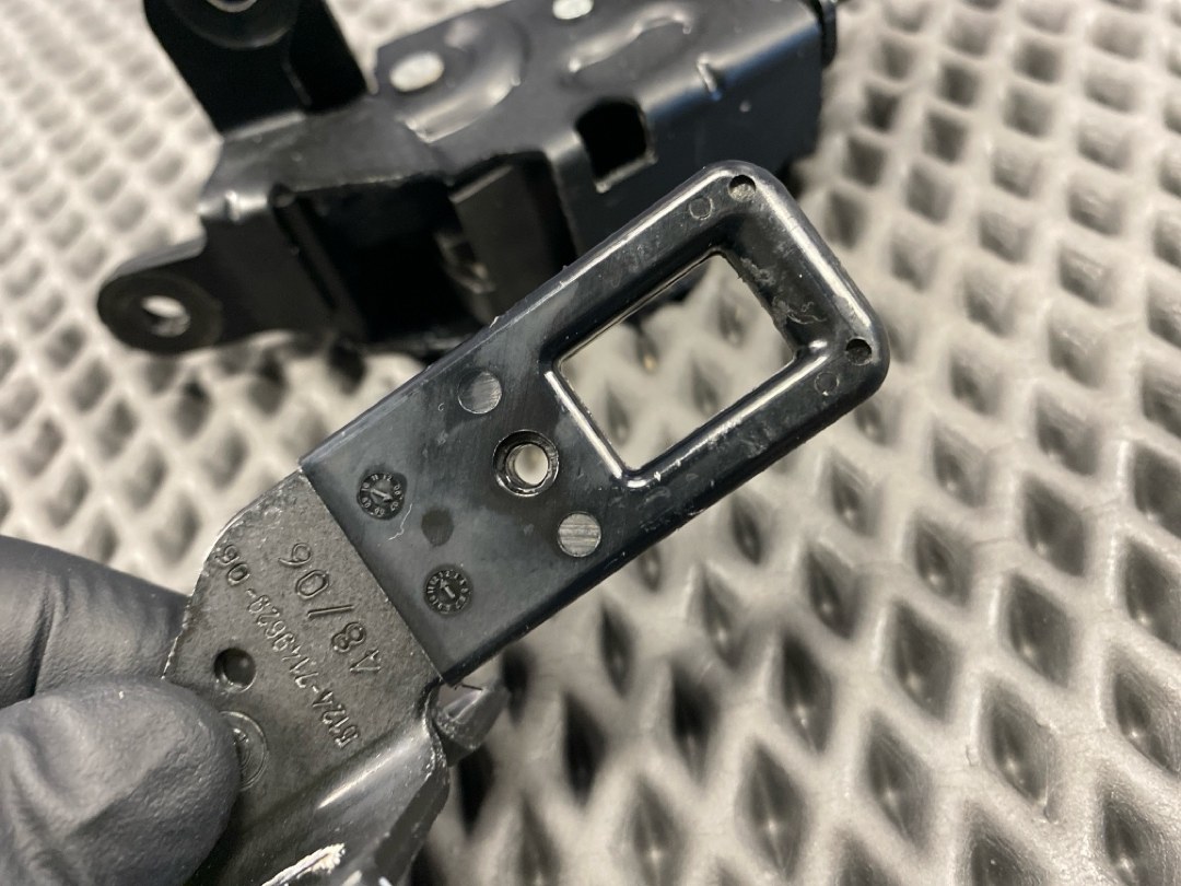 Замок багажника, 1050 рублей, Красноярск