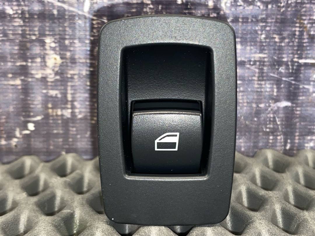 Кнопка стеклоподъемника, 620 рублей, Красноярск