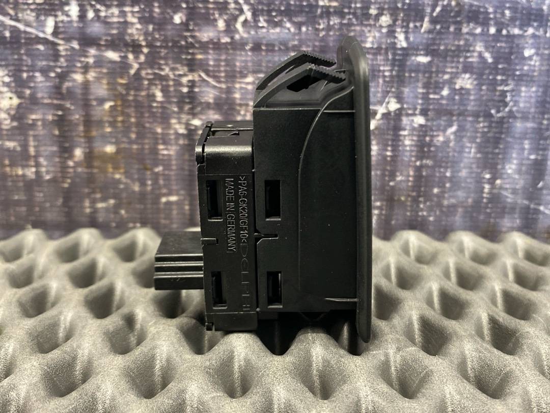 Кнопка стеклоподъемника, 620 рублей, Красноярск