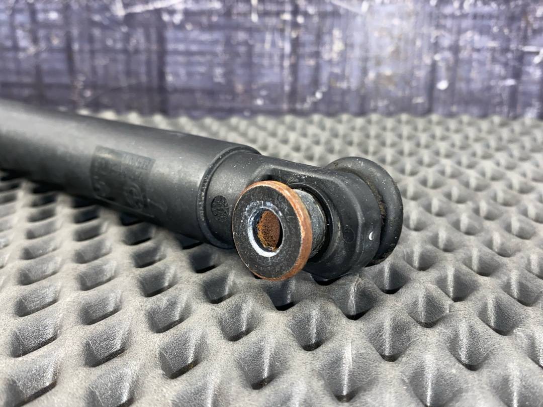 Амортизатор багажника, 820 рублей, Красноярск