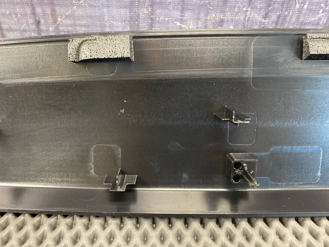 Пластик крышки багажника, 840 рублей, Красноярск