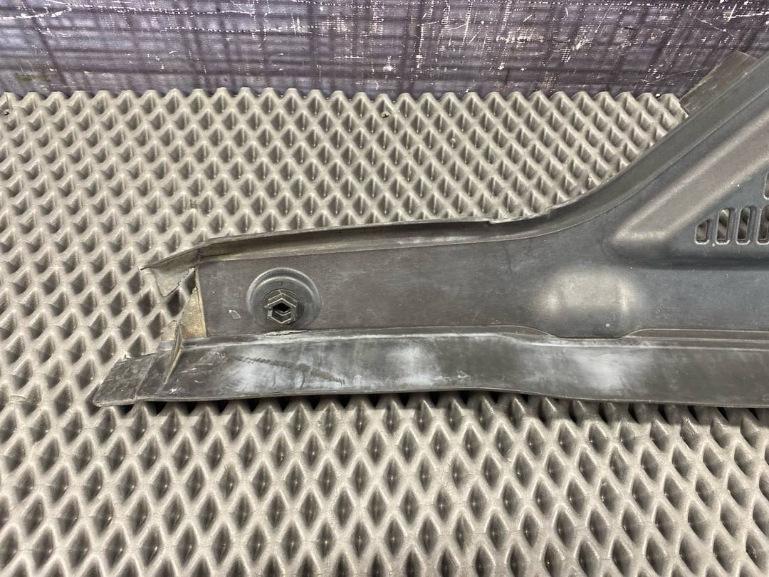 Решетка под лобовое стекло, 1230 рублей, Красноярск