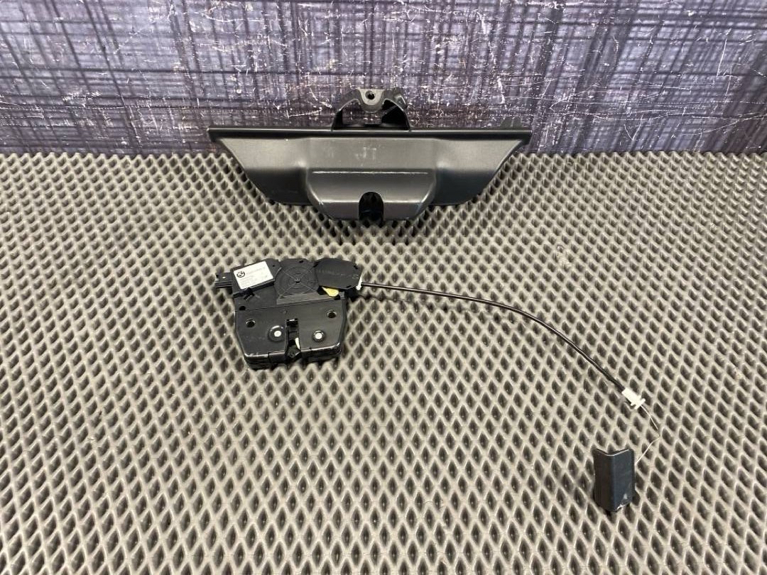 Замок багажника, 8670 рублей, Красноярск