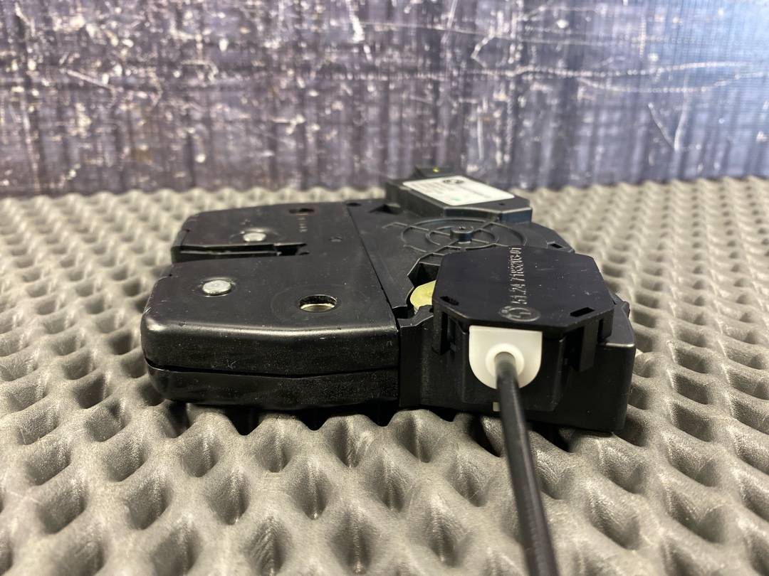 Замок багажника, 8670 рублей, Красноярск