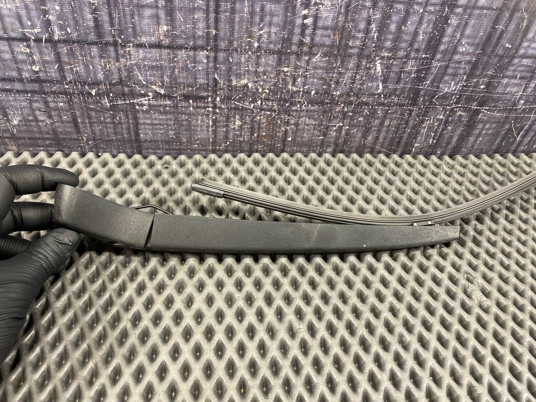 Дворник, 2620 рублей, Красноярск