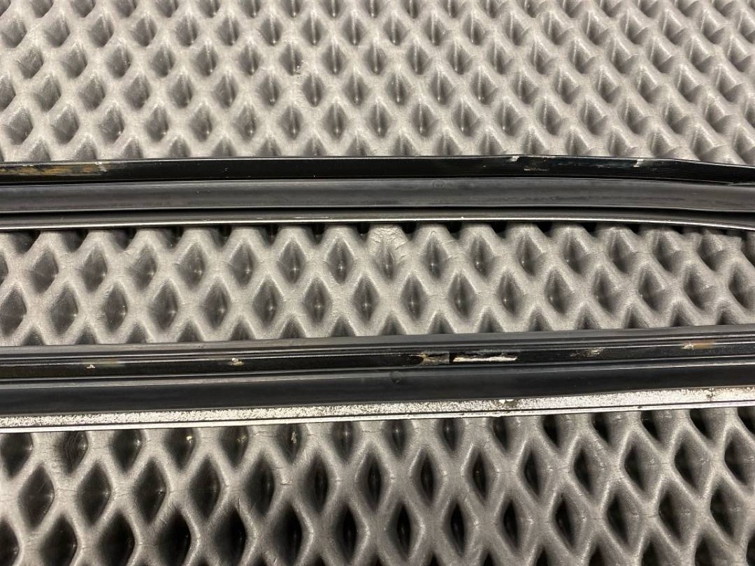 Молдинг лобового стекла, 1210 рублей, Красноярск