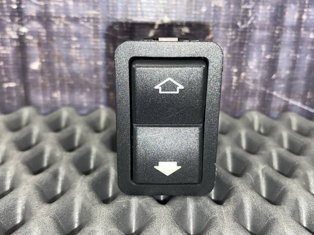 Кнопка стеклоподъемника, 210 рублей, Красноярск