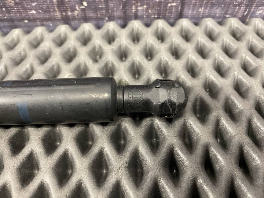 Амортизатор капота, 522 рублей, Красноярск