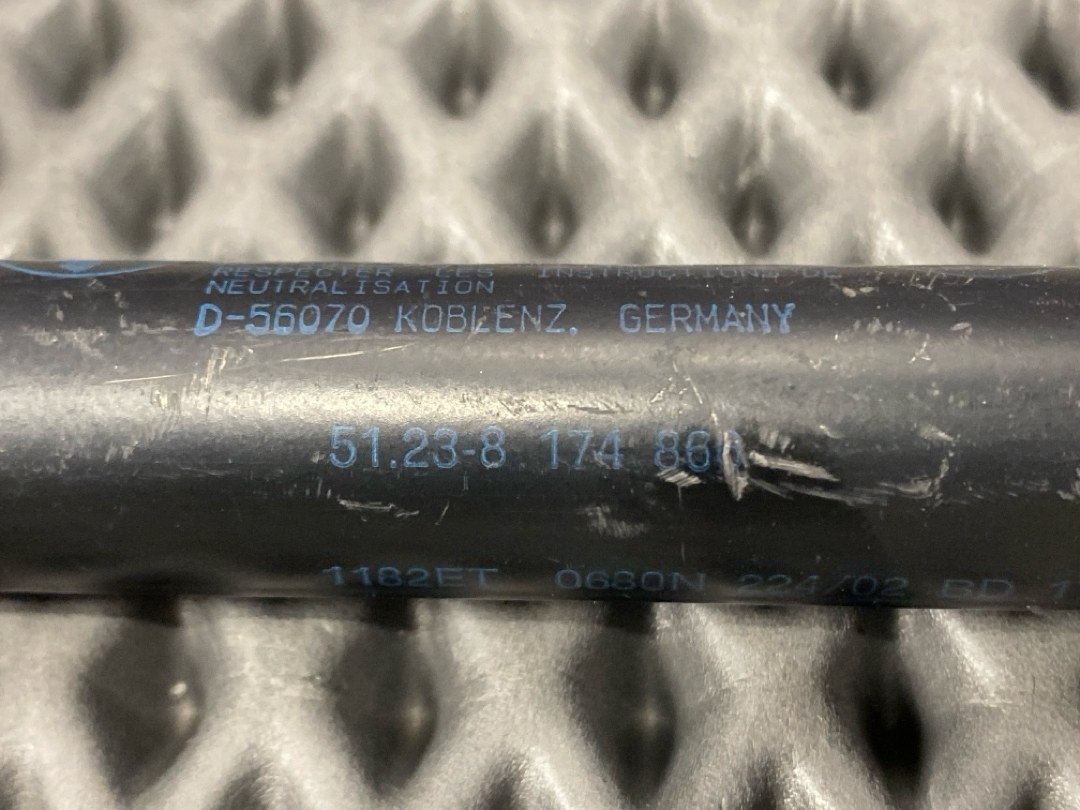 Амортизатор капота, 522 рублей, Красноярск