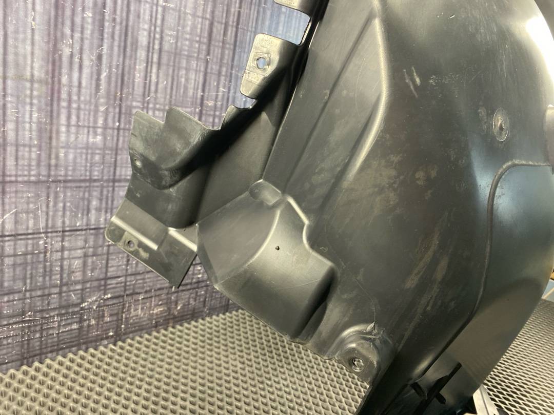 Подкрылок, 3770 рублей, Красноярск