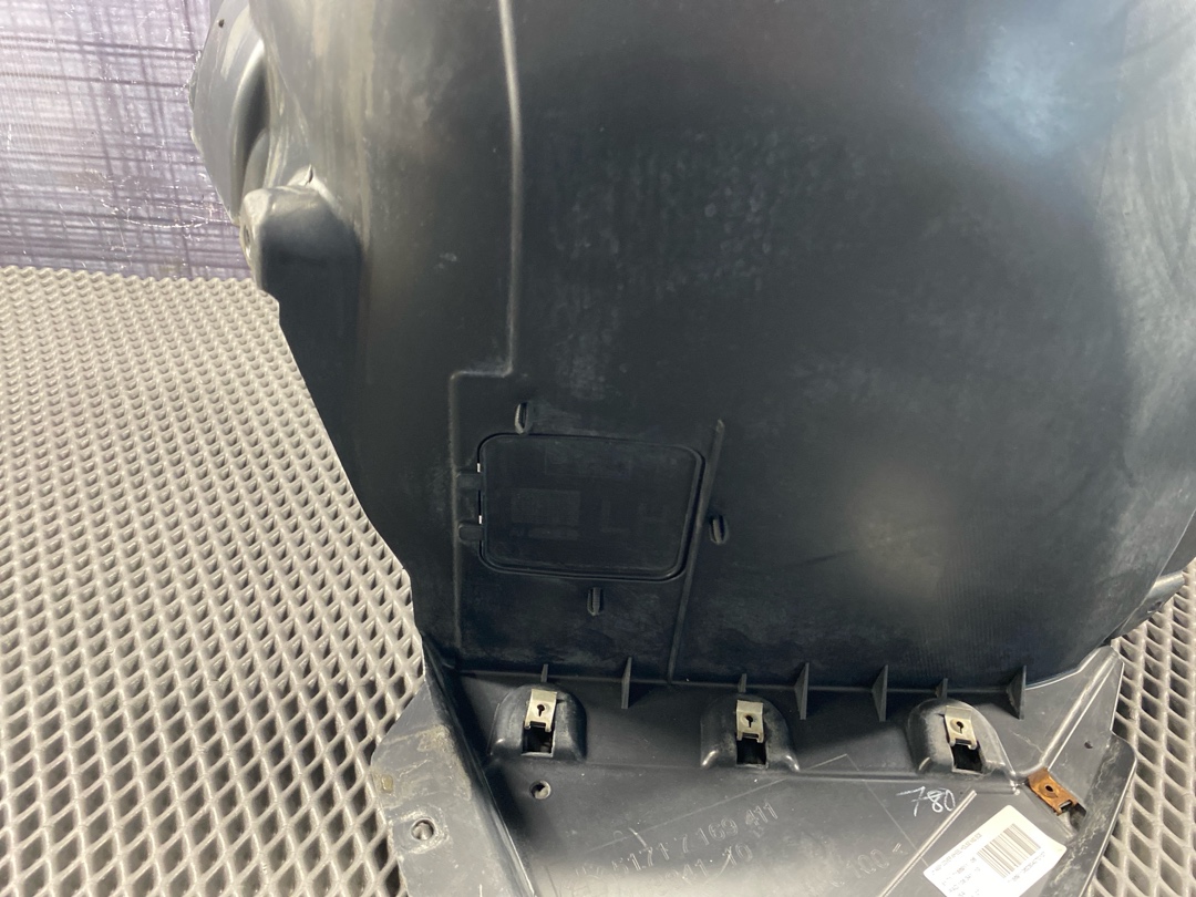 Подкрылок, 3770 рублей, Красноярск