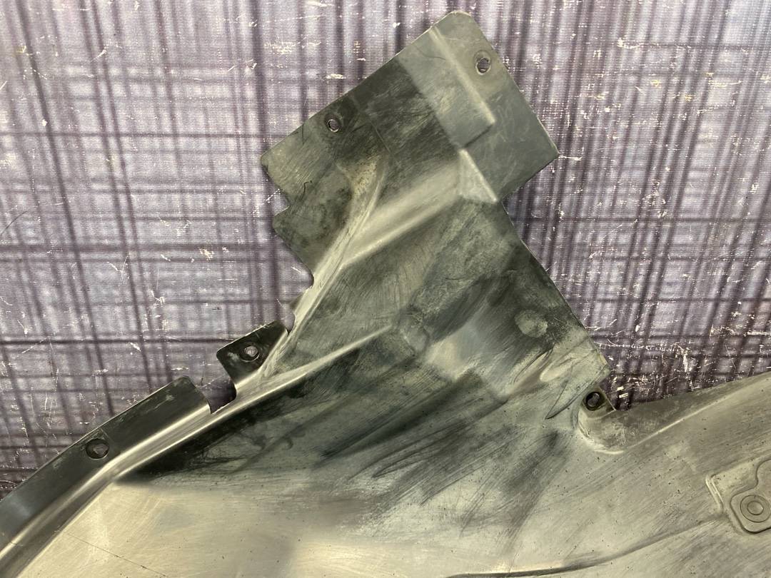 Подкрылок, 3770 рублей, Красноярск