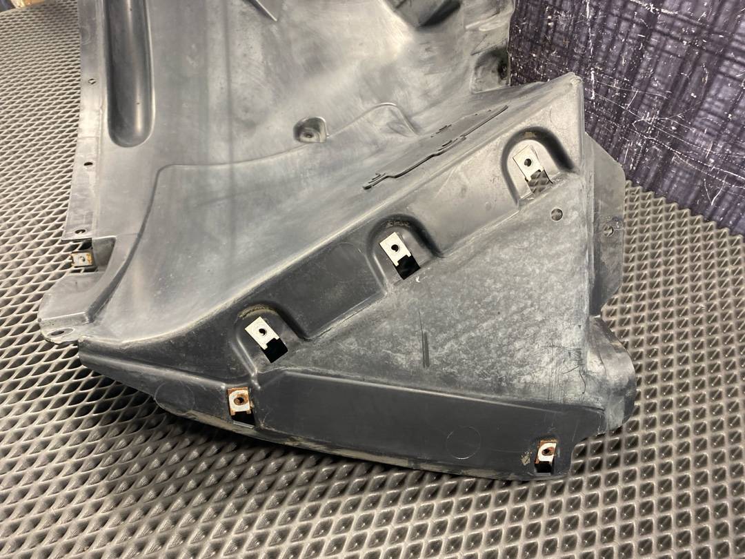 Подкрылок, 3770 рублей, Красноярск