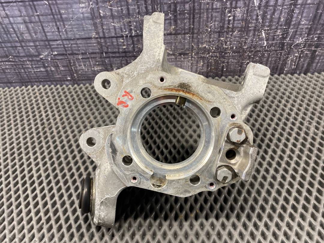 Поворотный кулак, 3140 рублей, Красноярск