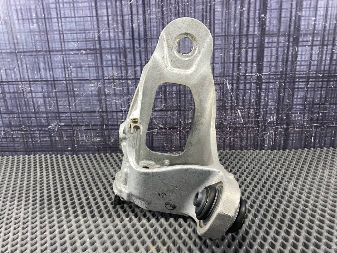 Поворотный кулак, 3140 рублей, Красноярск