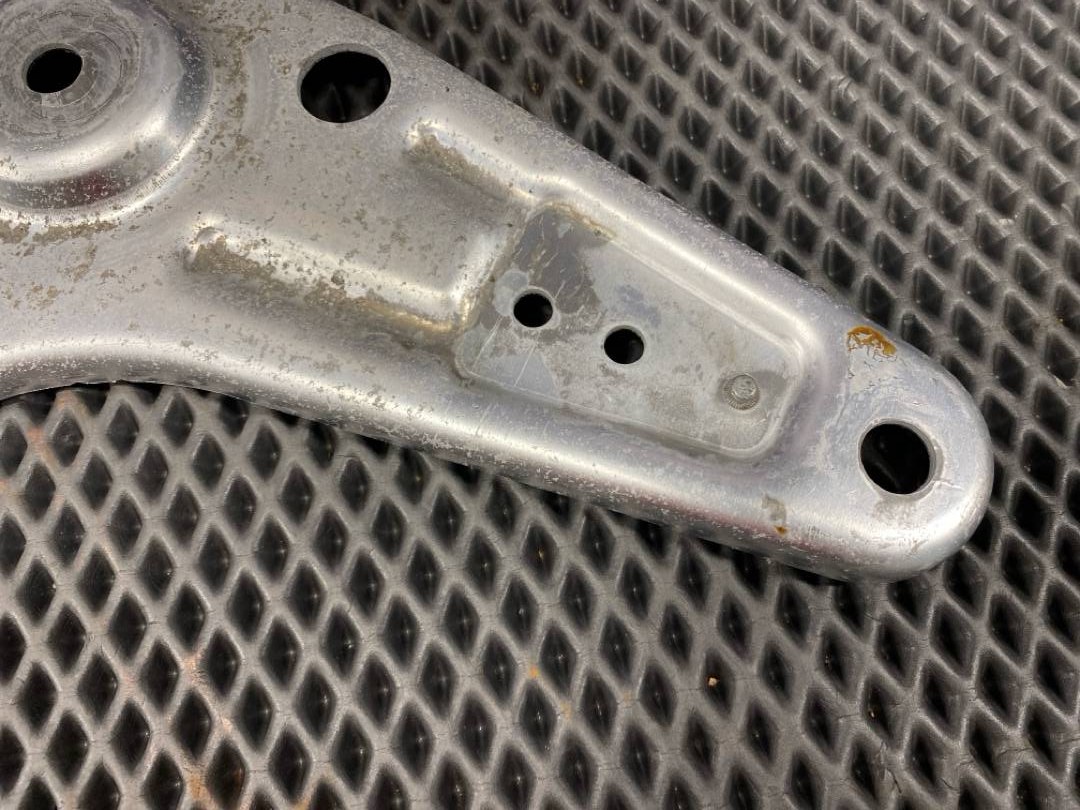 Кронштейн, 590 рублей, Красноярск