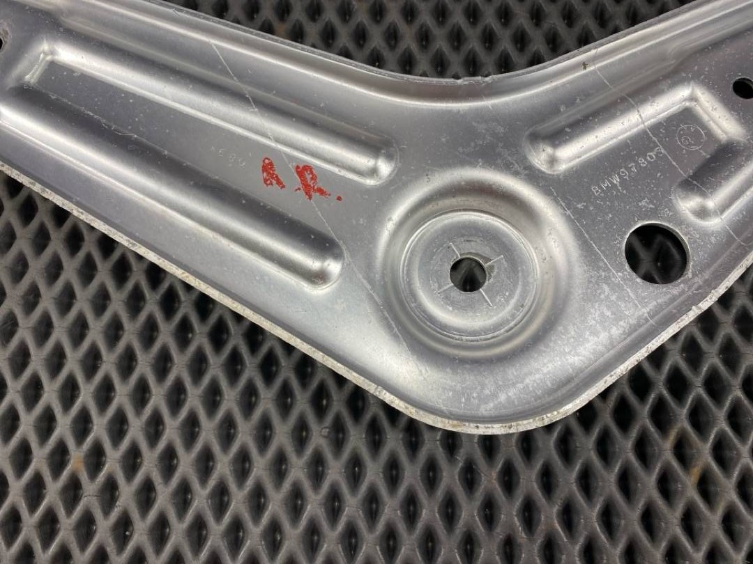 Кронштейн, 590 рублей, Красноярск