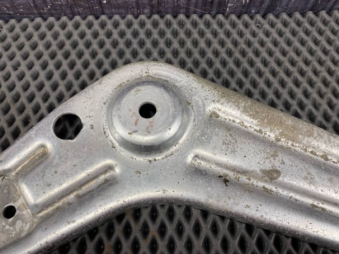 Кронштейн, 590 рублей, Красноярск