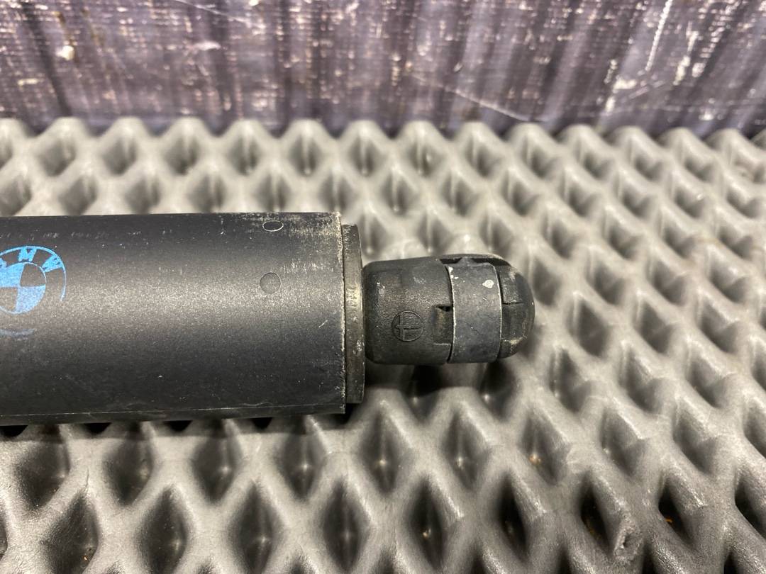 Амортизатор багажника, 1450 рублей, Красноярск