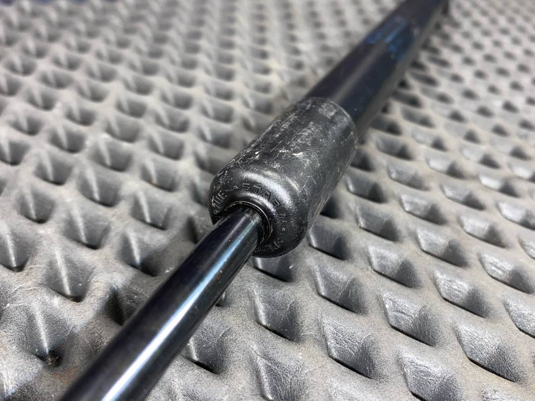 Амортизатор капота, 830 рублей, Красноярск