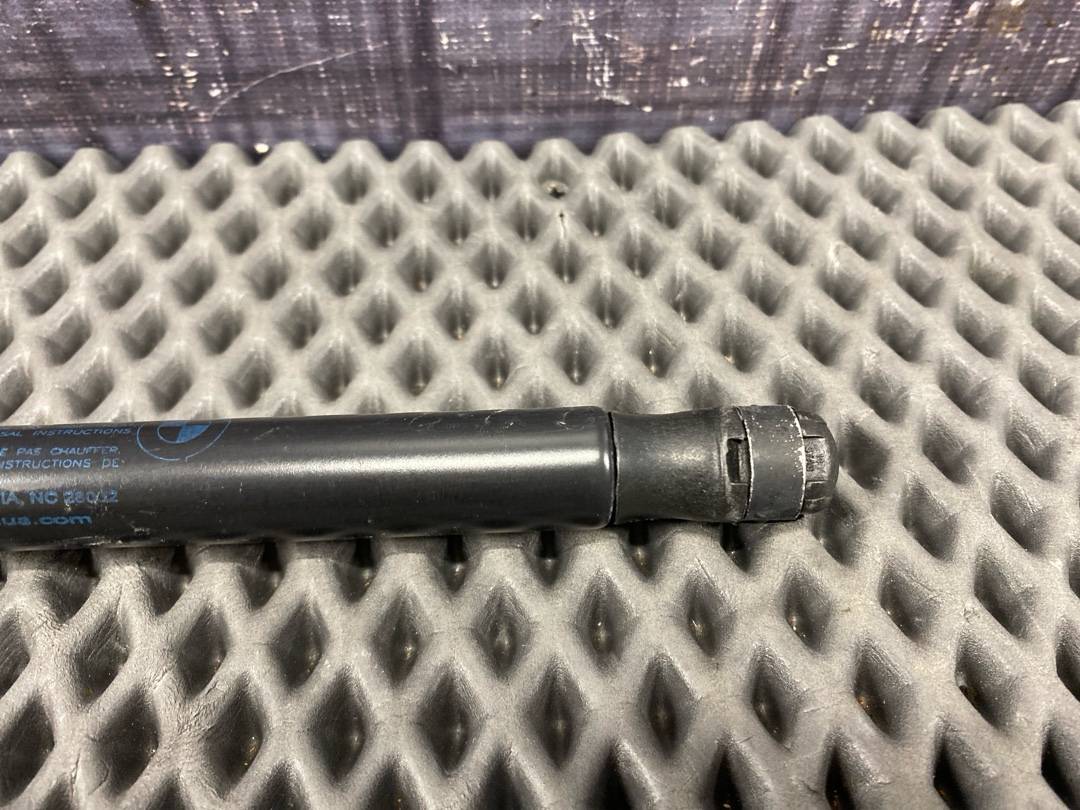 Амортизатор капота, 830 рублей, Красноярск